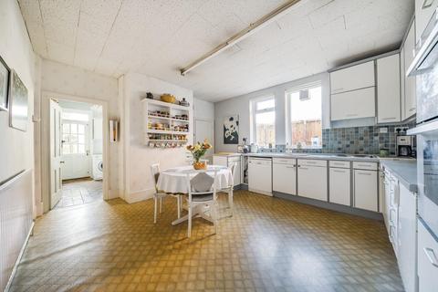58 Albert Road, Ashford, TN24 8NU