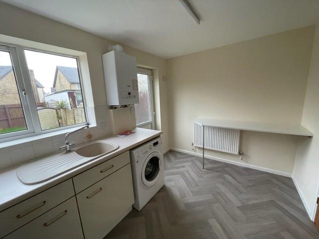 Kitchen: