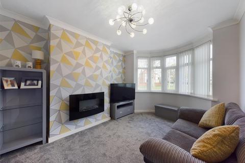 62 Queensgate, Bridlington, YO16 7LN