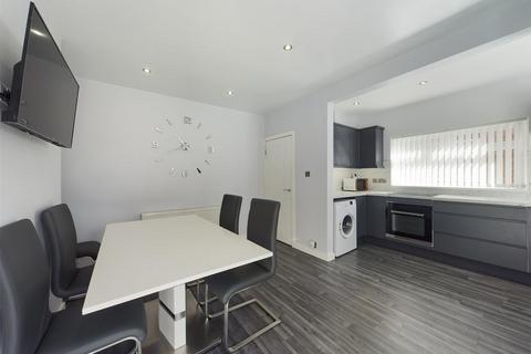 62 Queensgate, Bridlington, YO16 7LN