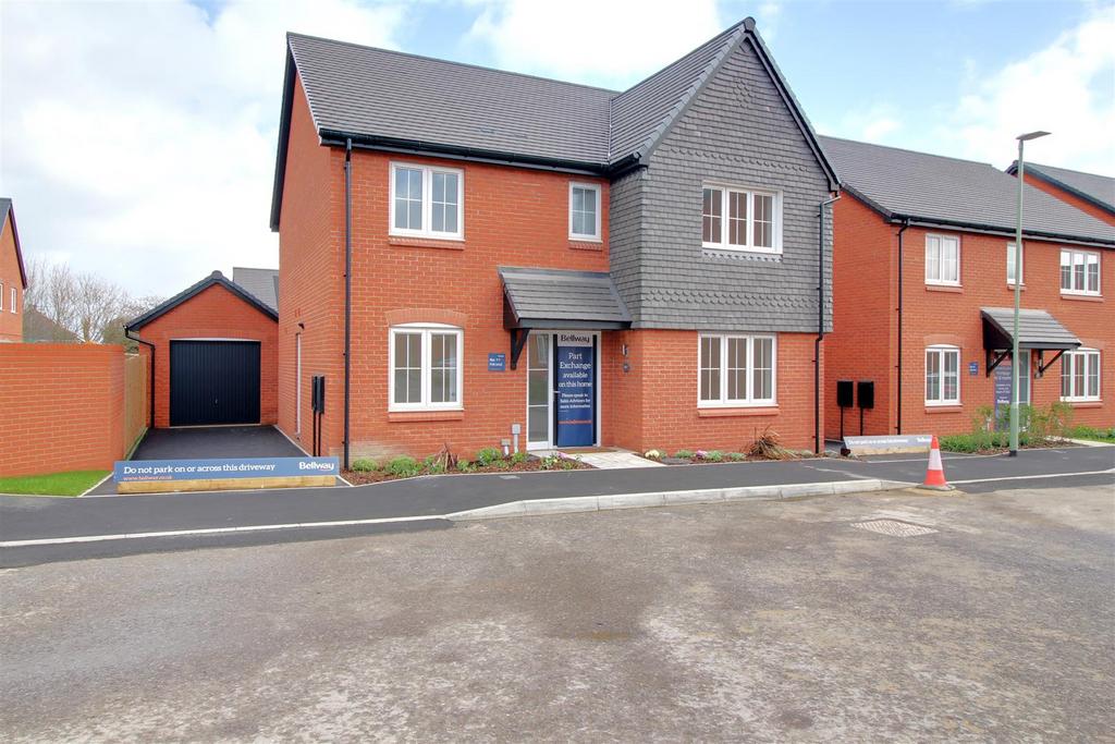 Hempsted Lane, Gloucester 4 bed detached house for sale £495,995
