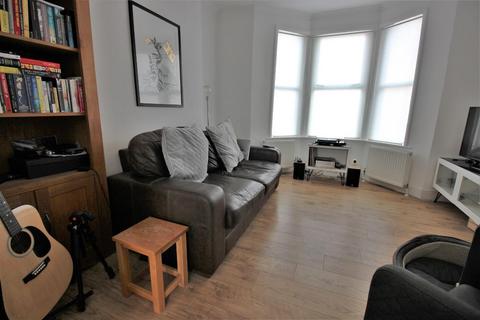 126 Abbey Grove, London, SE2 9EP