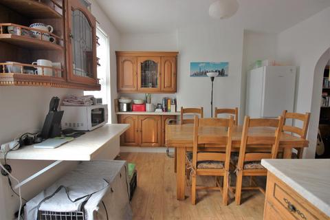 126 Abbey Grove, London, SE2 9EP