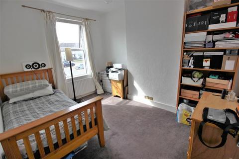 126 Abbey Grove, London, SE2 9EP