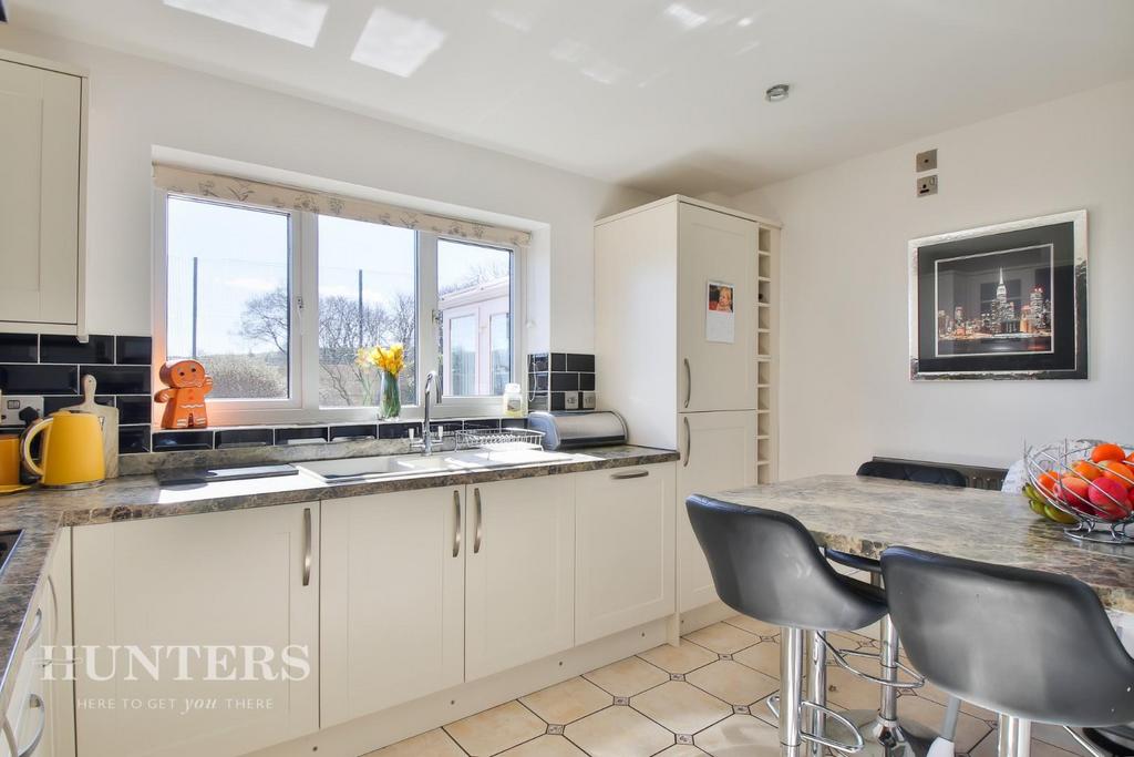 Breakfast kitchen