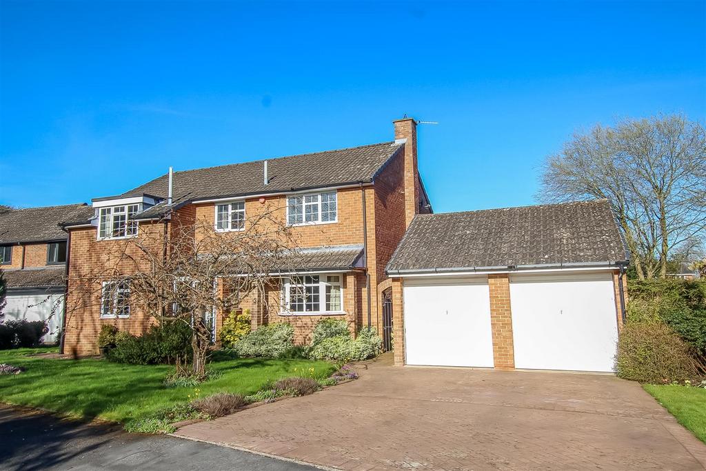 The Paddock, Middleton St. 4 bed detached house £400,000