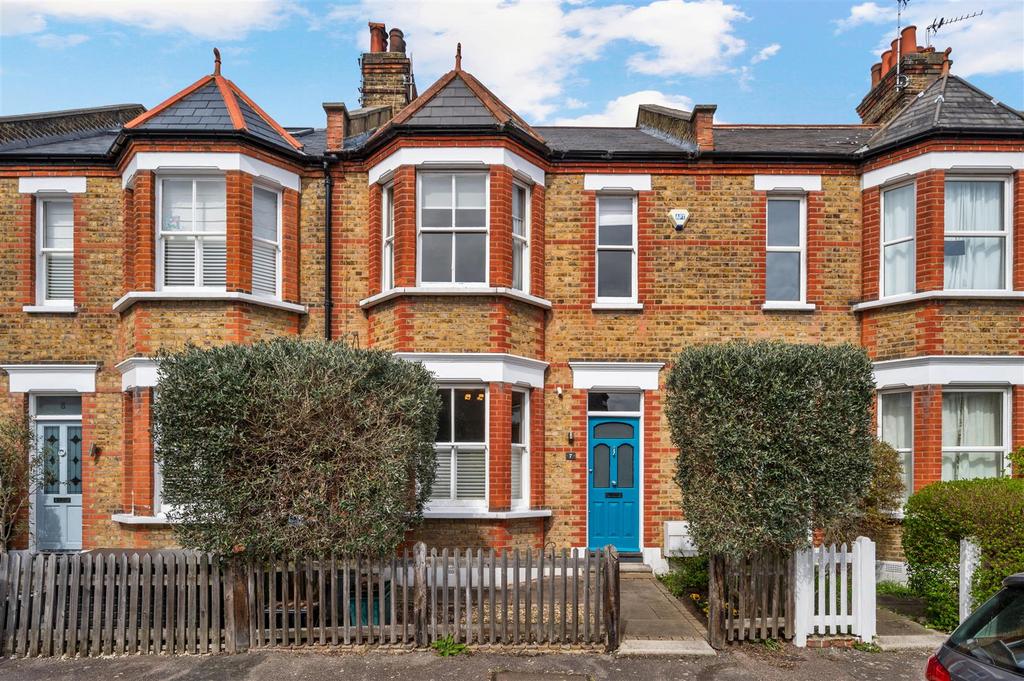 Rosevine Road, West Wimbledon, SW20 2 bed terraced house for sale £