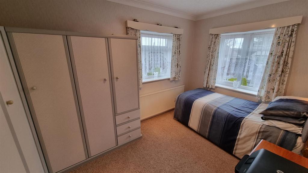 Corbett Road 6 Bedroom 3.jpg