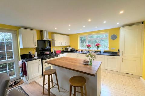 5 bedroom detached house for sale - Chestnut Avenue, Staplehurst