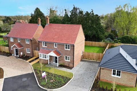3 bedroom detached house for sale - Lychfield Close, Northill, SG18