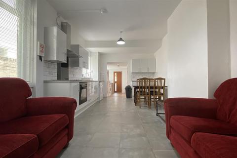 6 bedroom house to rent, Longmead Avenue, Bristol