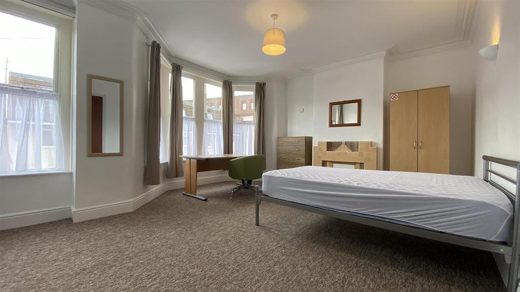 Room 4