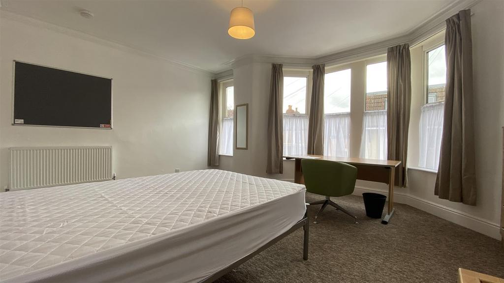 Room 4