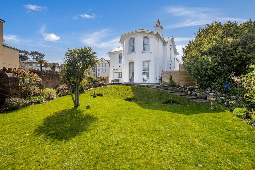 Belle Vue Road, Paignton 6 bed detached house £875,000