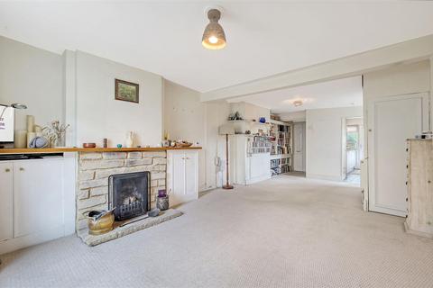 2 bedroom end of terrace house for sale, High Street, Roydon