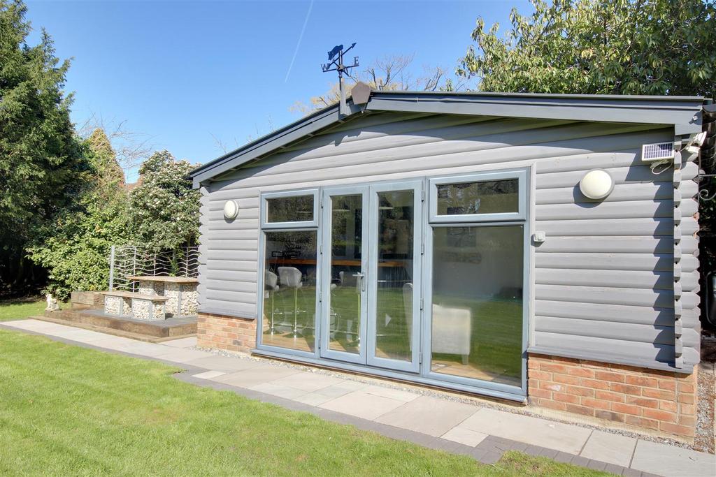 Garden Chalet