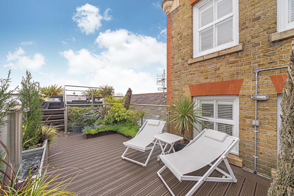 Roof Terrace (4).jpg