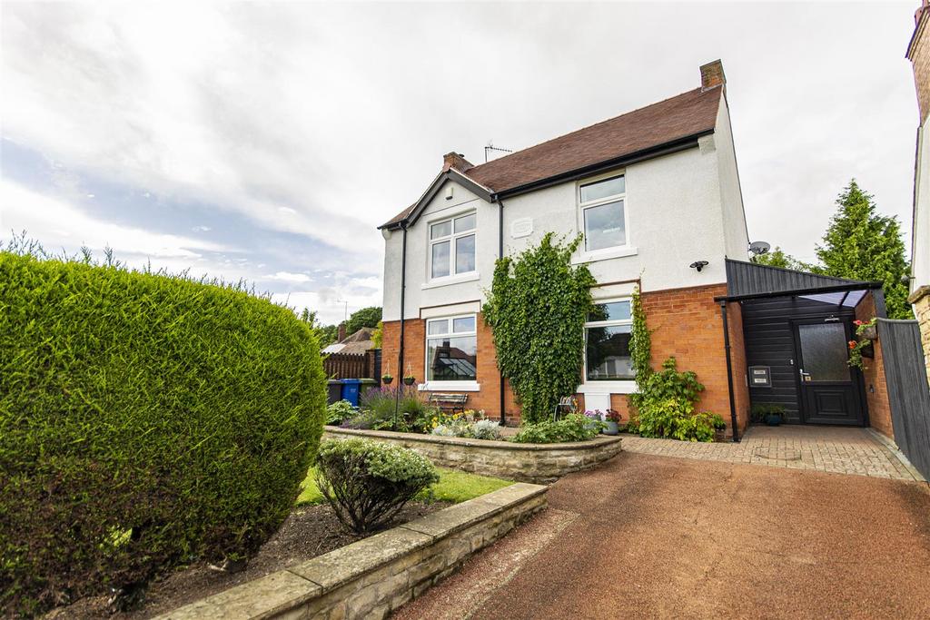Westfield Avenue, Somersall, Chesterfield 4 bed detached house for sale