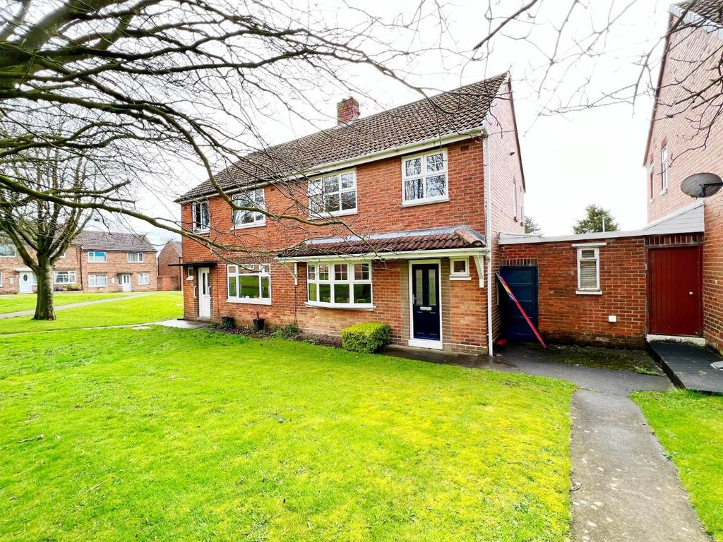 Windsor Square, Trimdon Village 3 bed semidetached house £95,000