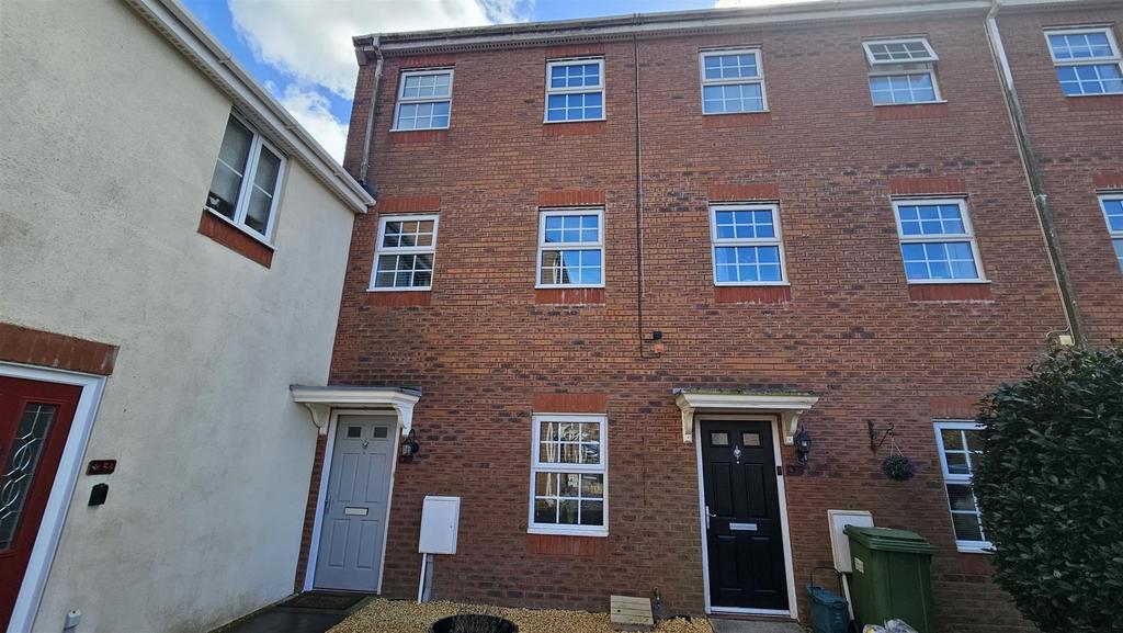 Meadow Hill, Church Village, Pontypridd 4 bed townhouse for sale £275,000