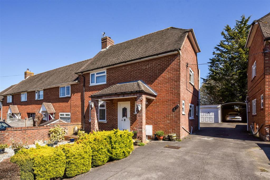 Crawts Road, Overton, Basingstoke 3 bed end of terrace house for sale