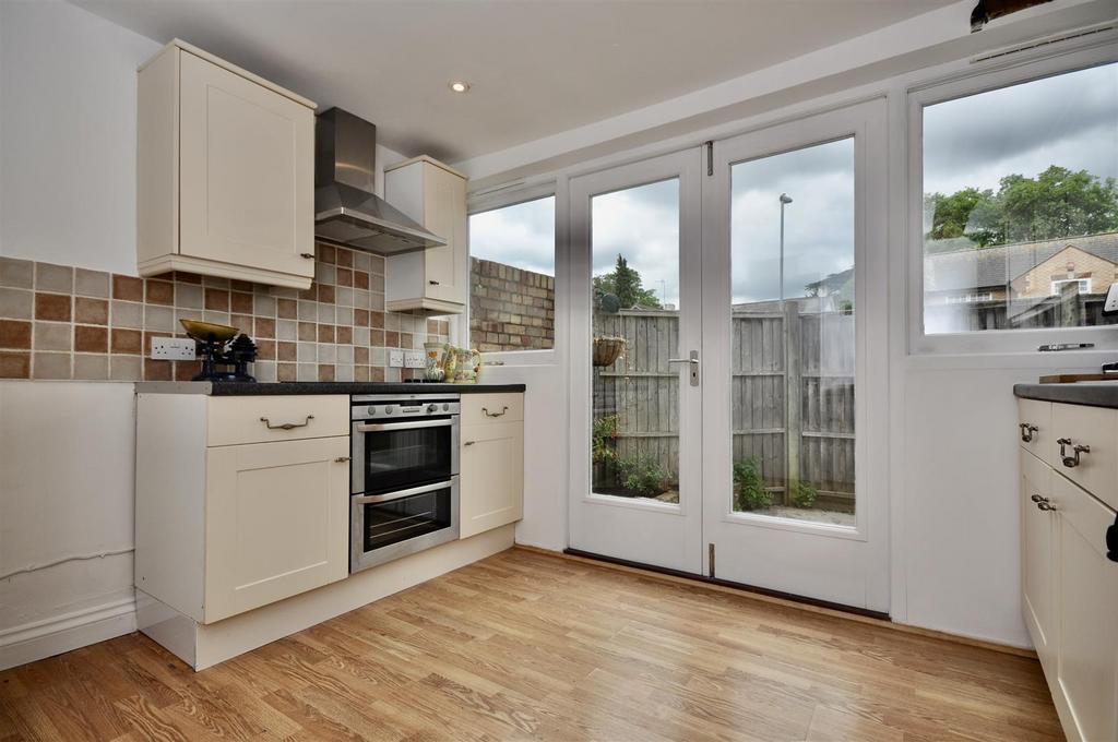 Fitted Kitchen