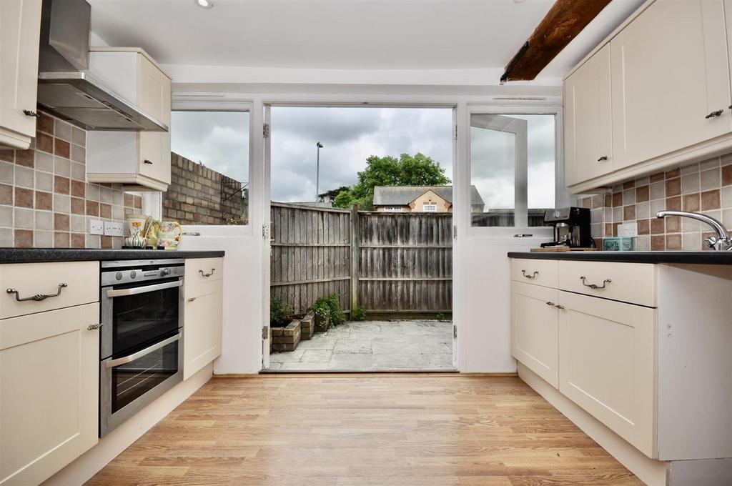 Fitted Kitchen