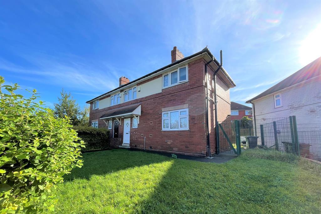 Kendal Drive, Leeds, West Yorkshire, LS15 0BR 2 bed semidetached house