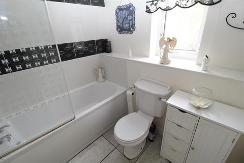 8 Foxglove Close, New Balderton, Newark, NG24 3EY