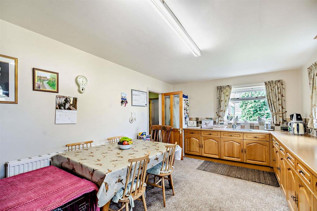 Kitchen/dining area