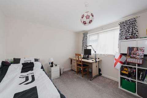 23 Mount Pleasant, Epsom, KT17 1XG