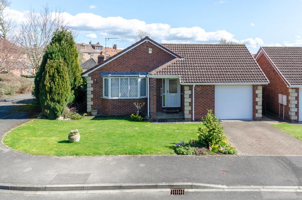 Stonefield Garth, Easingwold 2 bed detached bungalow for sale £389,995