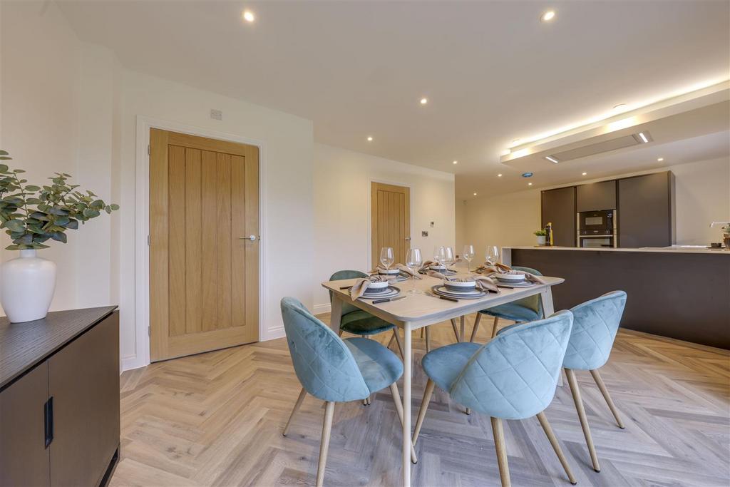 Dining Space alt