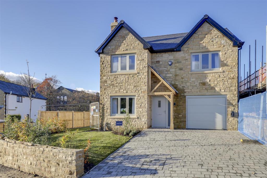 Meadow Edge Close, Higher Cloughfold, Rossendale, Lancashire 4 bed