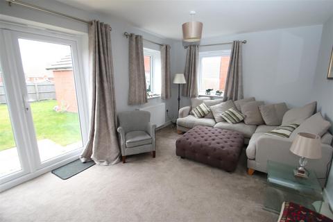14 Gray Street, Longhedge, Salisbury, SP4 6SX