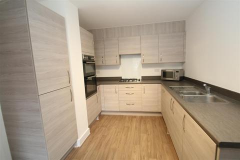 14 Gray Street, Longhedge, Salisbury, SP4 6SX