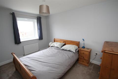 14 Gray Street, Longhedge, Salisbury, SP4 6SX