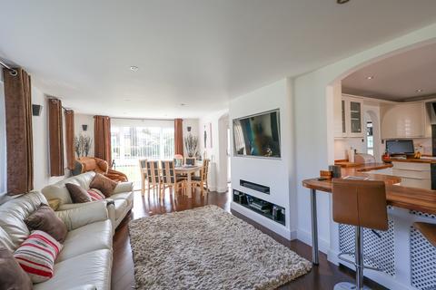 3 bedroom detached bungalow for sale - Penstrasse Place, Tywardreath, Par, PL24