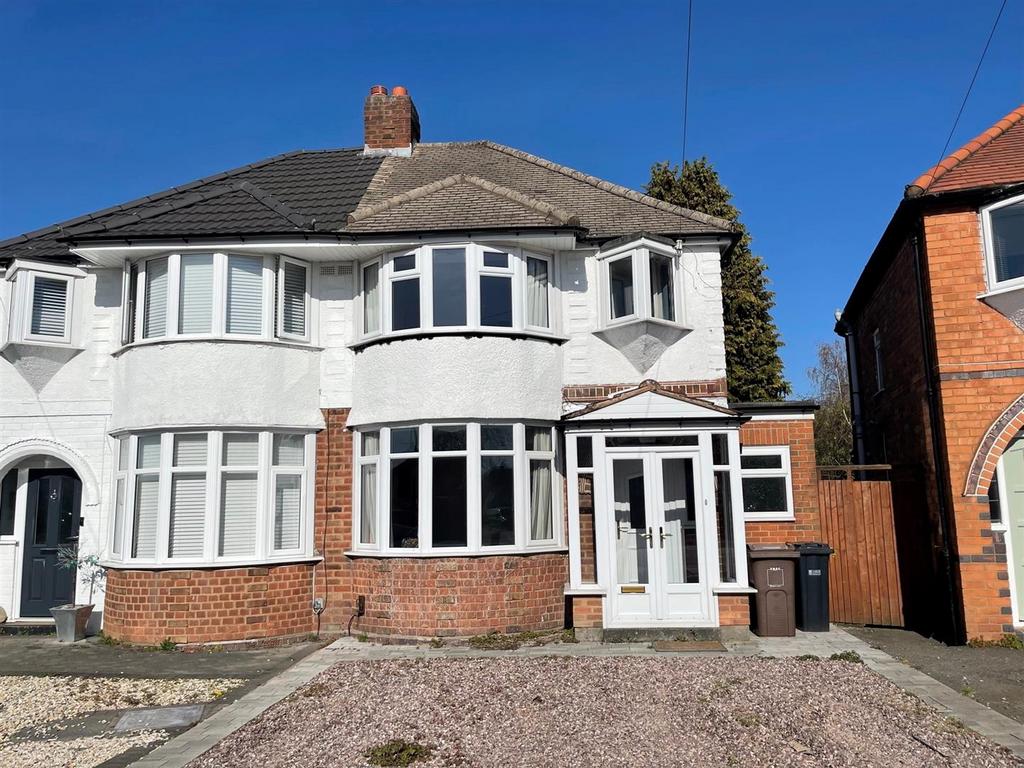 Wellsford Avenue, Solihull 3 bed semidetached house £250,000
