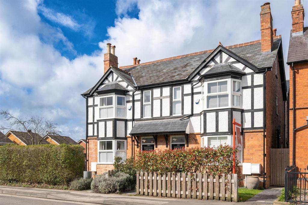 Station Road, Knowle, Solihull 4 bed semidetached house £795,000