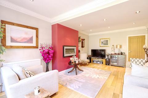 59 Betterton Road, Rainham, RM13 8NB
