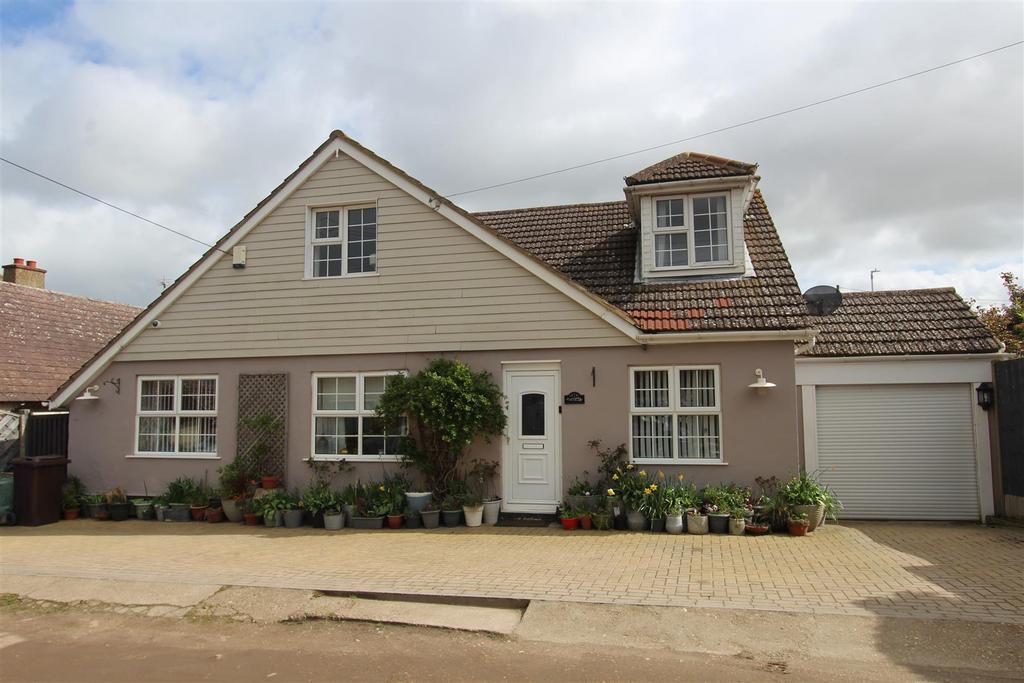 Princes Avenue, Minster On Sea, Sheerness 5 bed chalet for sale £425,000