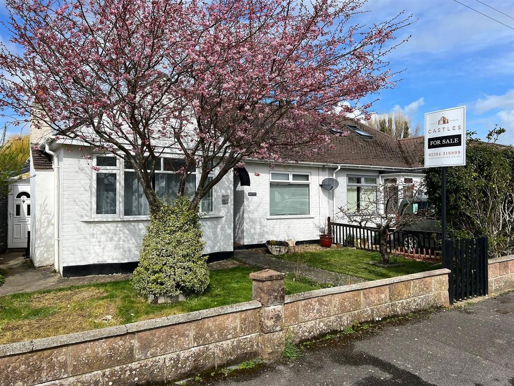 Eastfield Avenue, Fareham 3 bed semidetached bungalow for sale £350,000