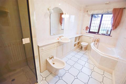 5 bedroom detached house for sale, South Street, Mosborough, Sheffield, S20