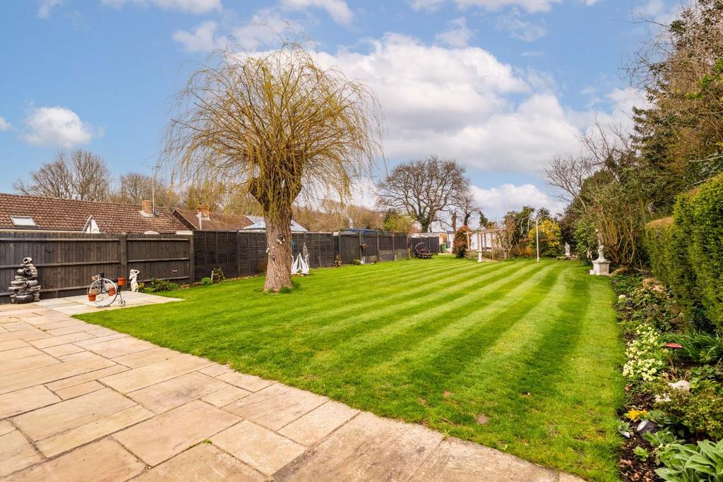 Wood Lane, Small Dole, Henfield 3 bed house £700,000