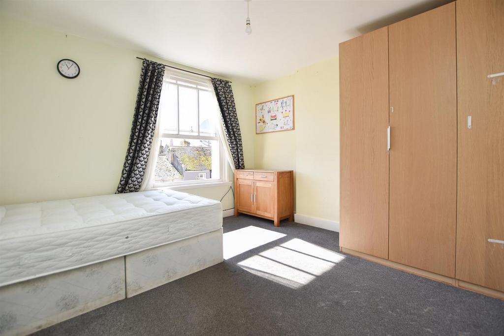 Alfred Street, St. LeonardsOnSea 2 bed flat £225,000