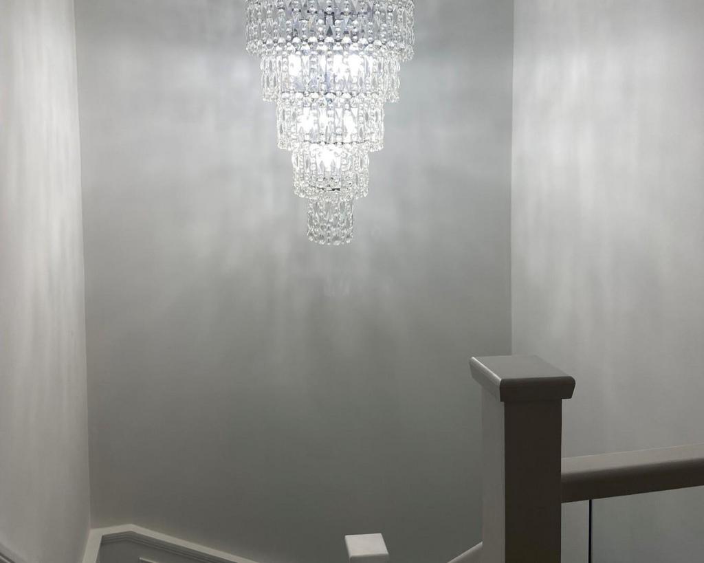 Chandelier 1.jpg