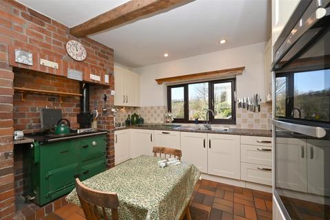 4 bedroom detached house for sale, Litton Dale, Litton, Buxton