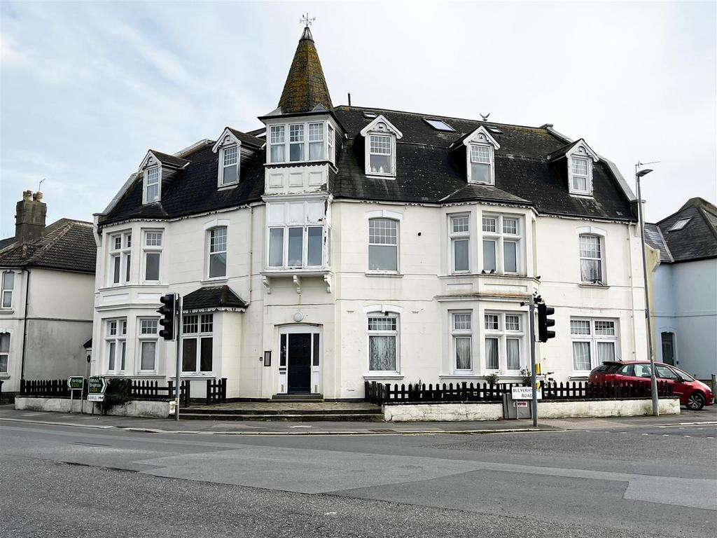 Bexhill Road, St. LeonardsOnSea 1 bed flat for sale £100,000