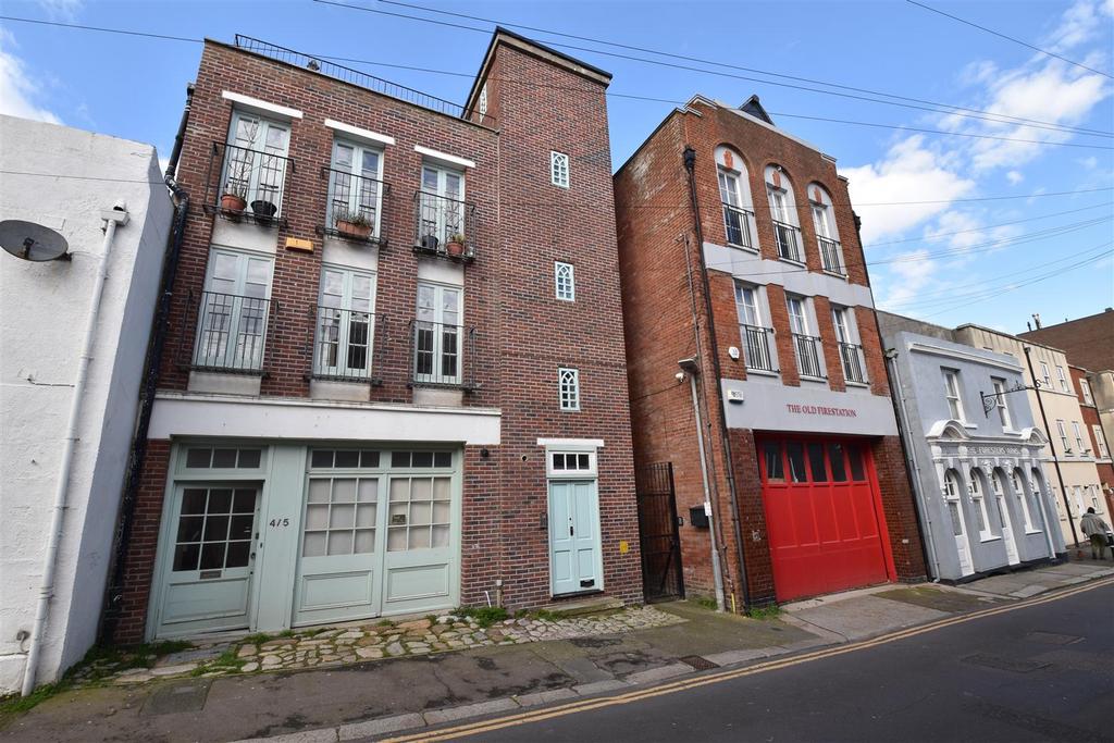Shepherd Street, St. LeonardsOnSea 9 bed end of terrace house for